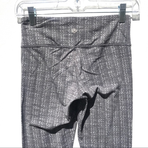 Lululemon gray Wunder under patterned crop pants 4 - Picture 2 of 4